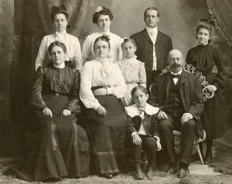 Portrait of Adam and Lucy Kammerer and their family, May 1903
