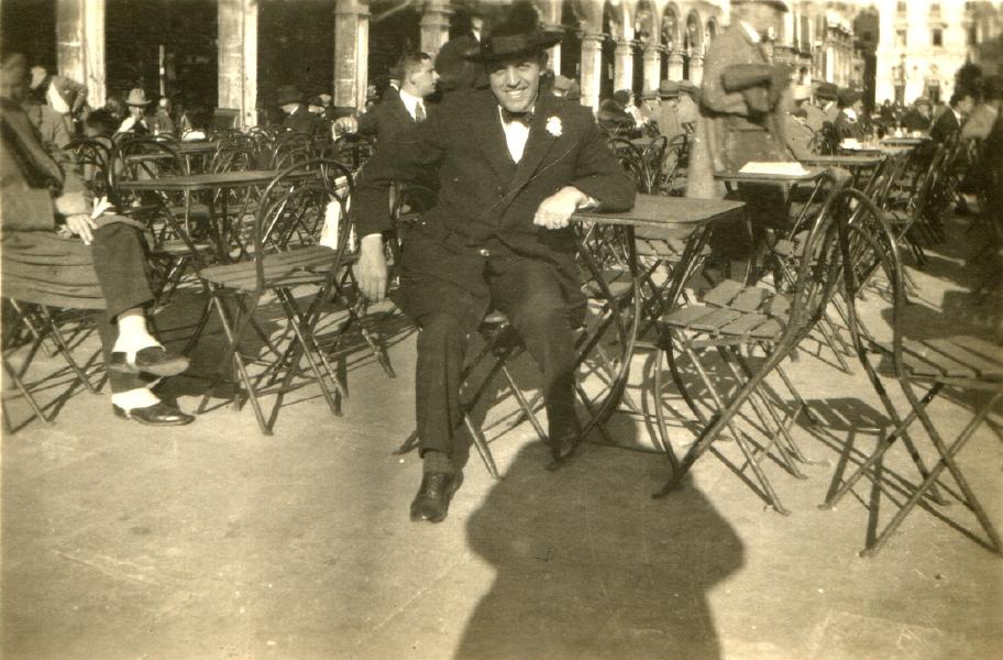 Carl Kammerer, abroad