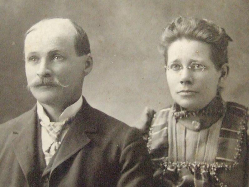 Henry and Cora Lindsey Sierk, about 1900