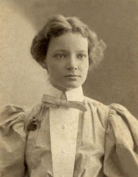 Caroline Louise Williams Carter, 1877-